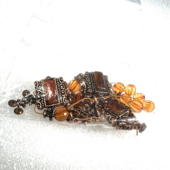 Beautiful Vintage Crafting Beads BROKEN Bracelet New in Pack Repurpose Reuse - Picture 6 of 8